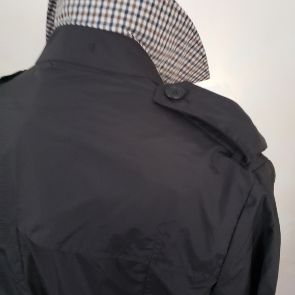 Raincoat - Picture 4 of 8